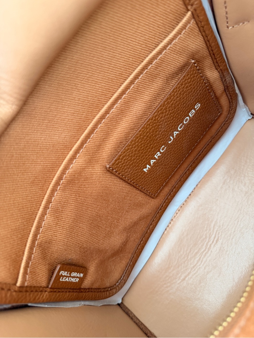 Marc Jacobs The Tote Bag in Argan Oil sz Small - Picture 4 of 4